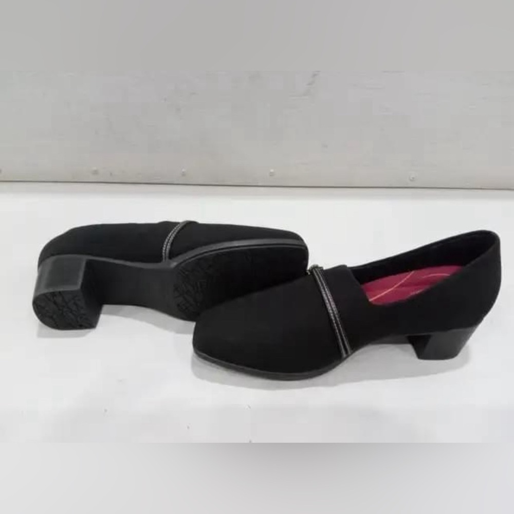 Munro Cindii 11- Size 10w - Picture 4 of 4